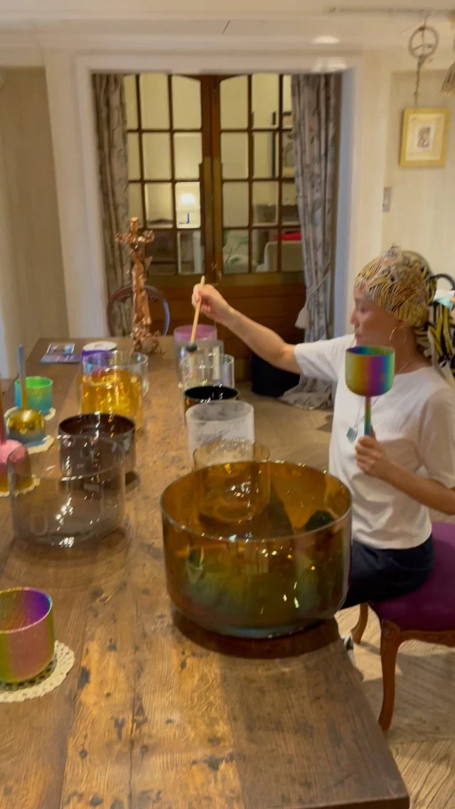 クリスタルハーモニー – 川崎市高津区溝口フィオーレの森、クリスタル